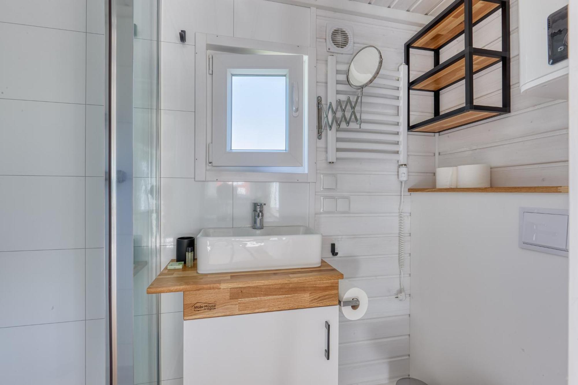Green Tiny House With Shared Pool زيفولد المظهر الخارجي الصورة